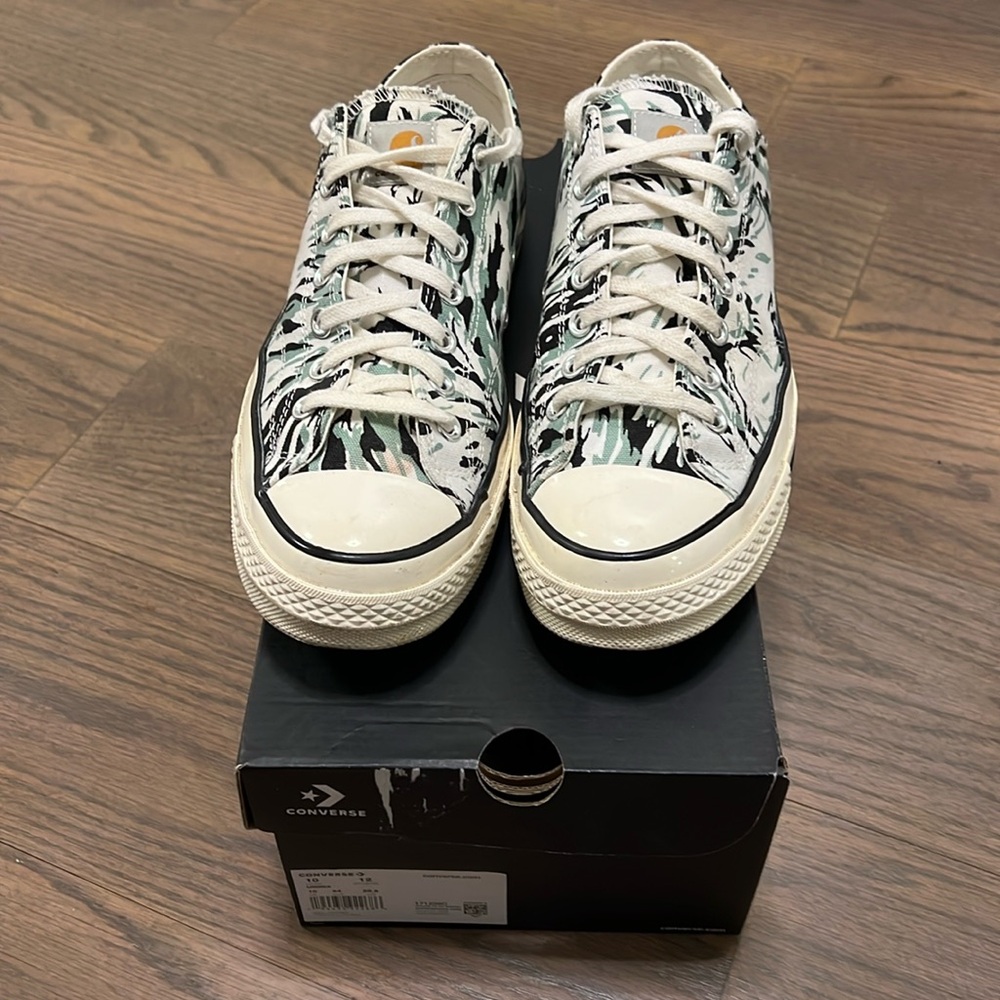Converse all star camo Chuck Taylor Low size 10